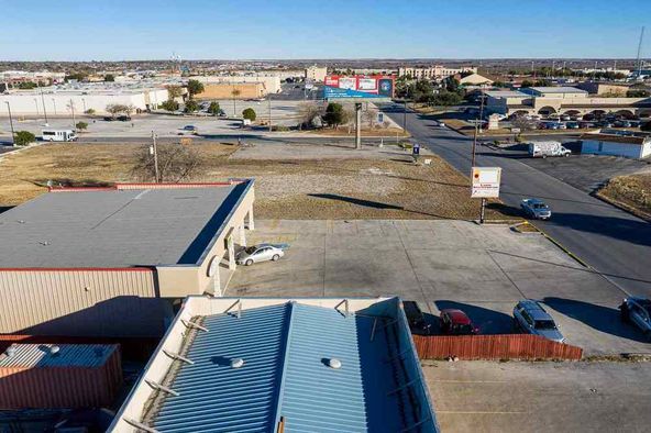 Retail Free Standing: 2104 N Bedell Ave, Del Rio, TX 78840